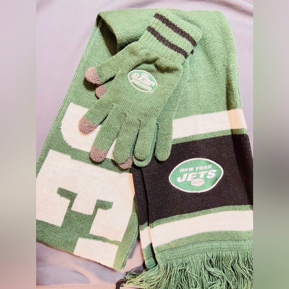 Brand New Fan Favorite New York Jets NFL Gloves & Scarf Set Green & Black JetsNY - Picture 4 of 4